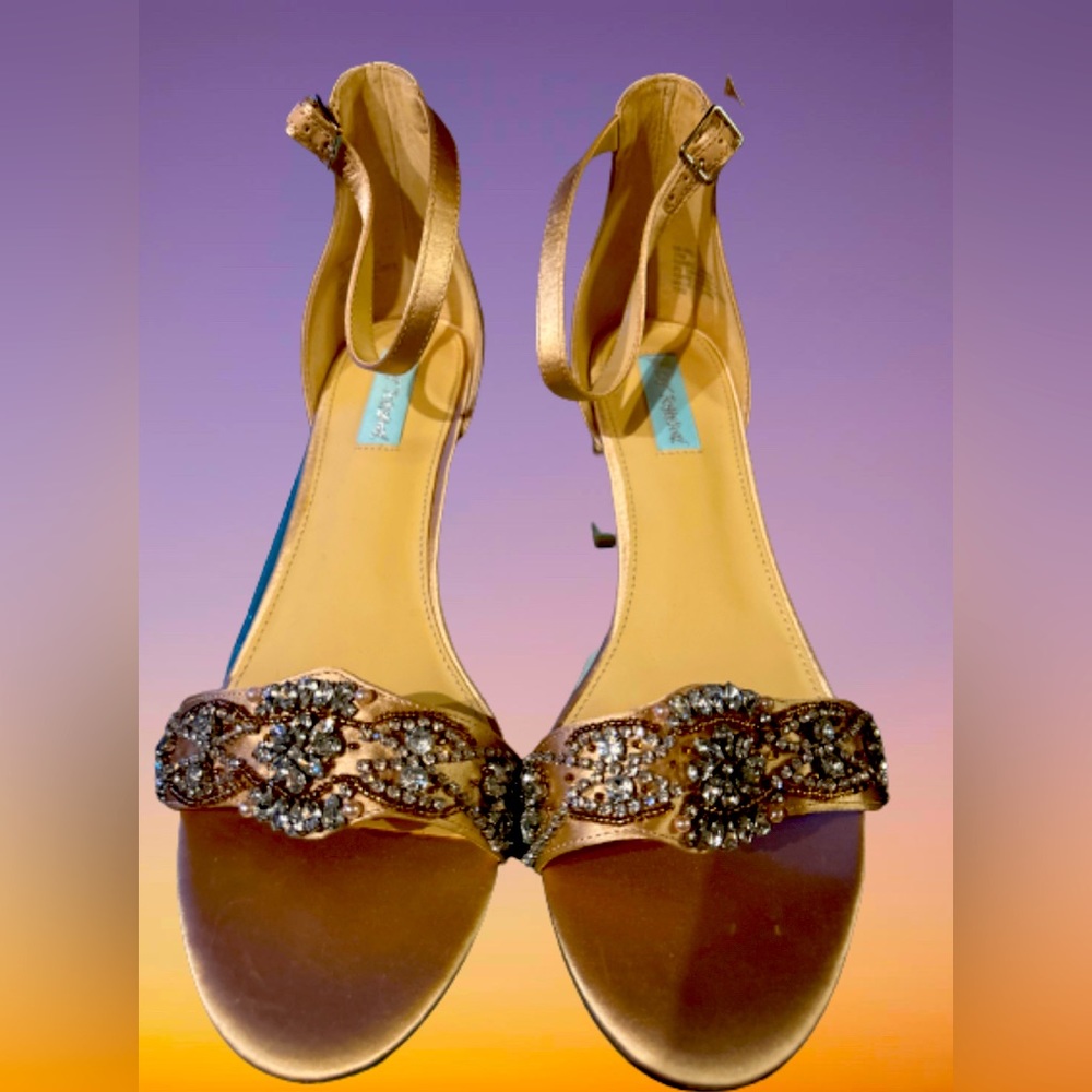 Betsey Johnson Champagne Size 11 heels w silver rhinestones & gold beads